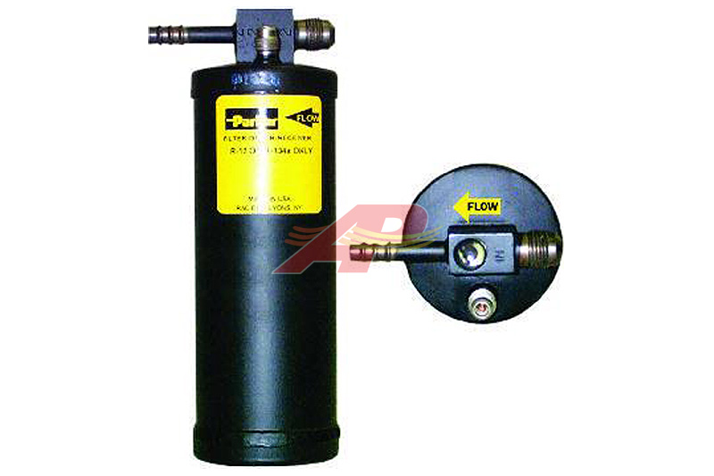 800-106 - Receiver Drier - 63mm x 203mm - #6 Male Flare x #6 Barbed